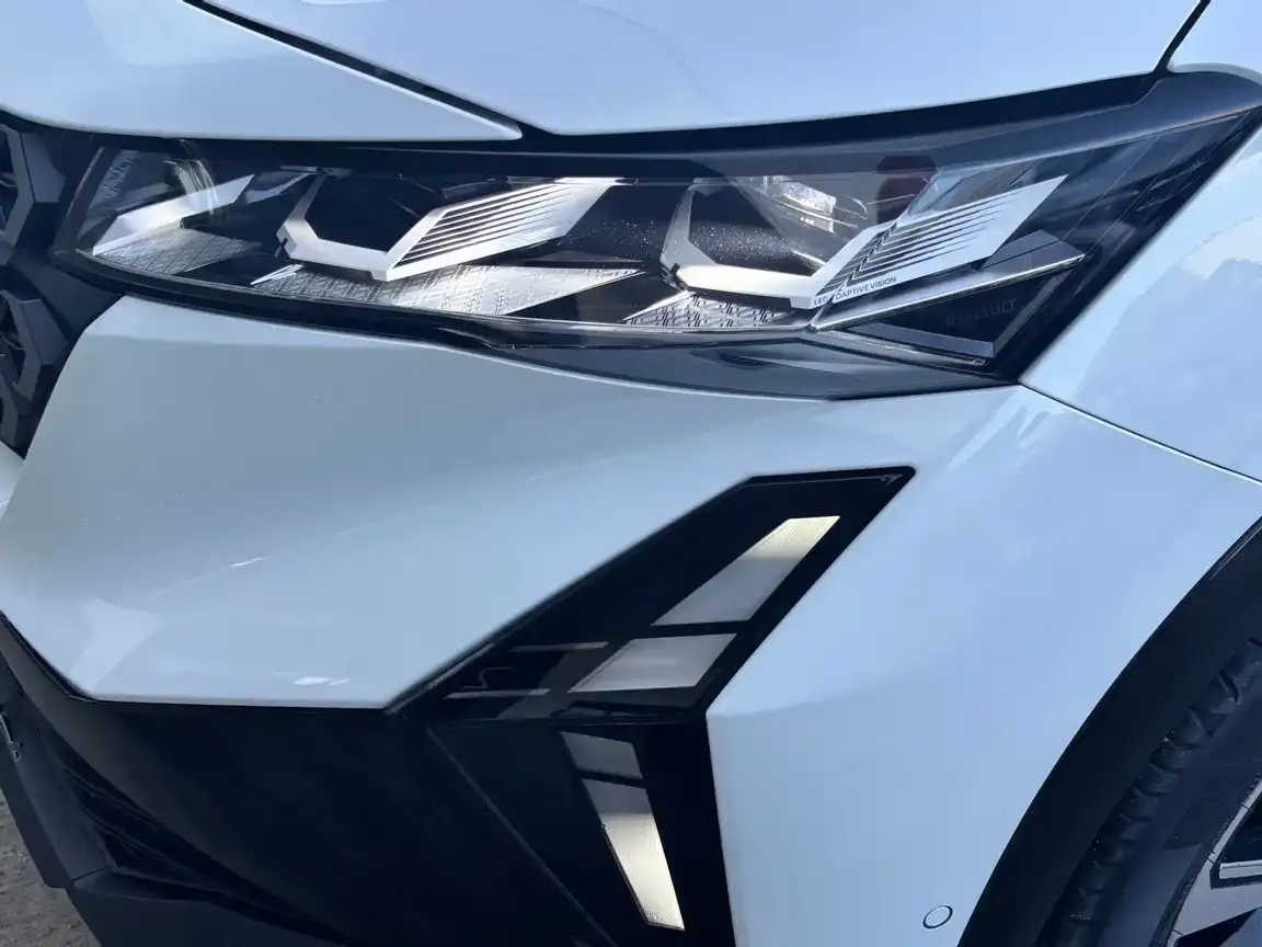 RENAULT AUSTRAL