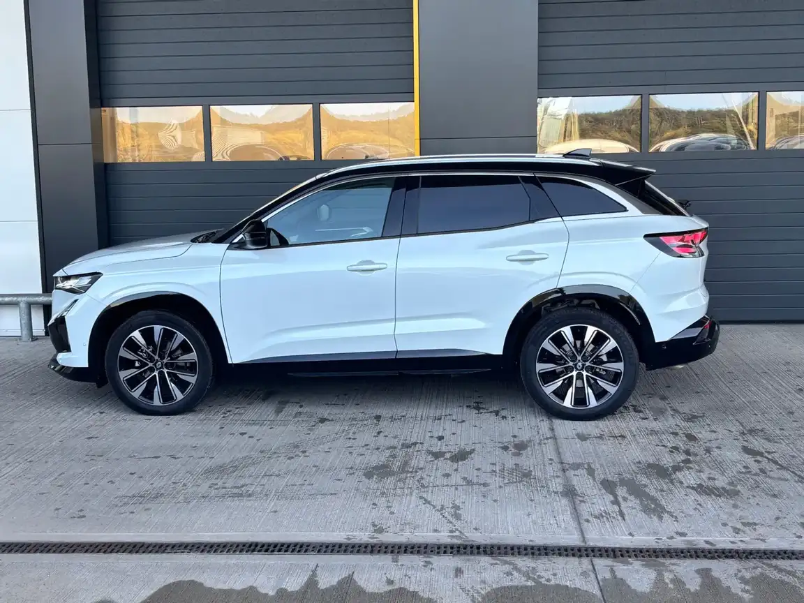 RENAULT AUSTRAL