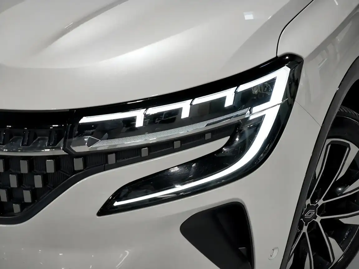 RENAULT AUSTRAL