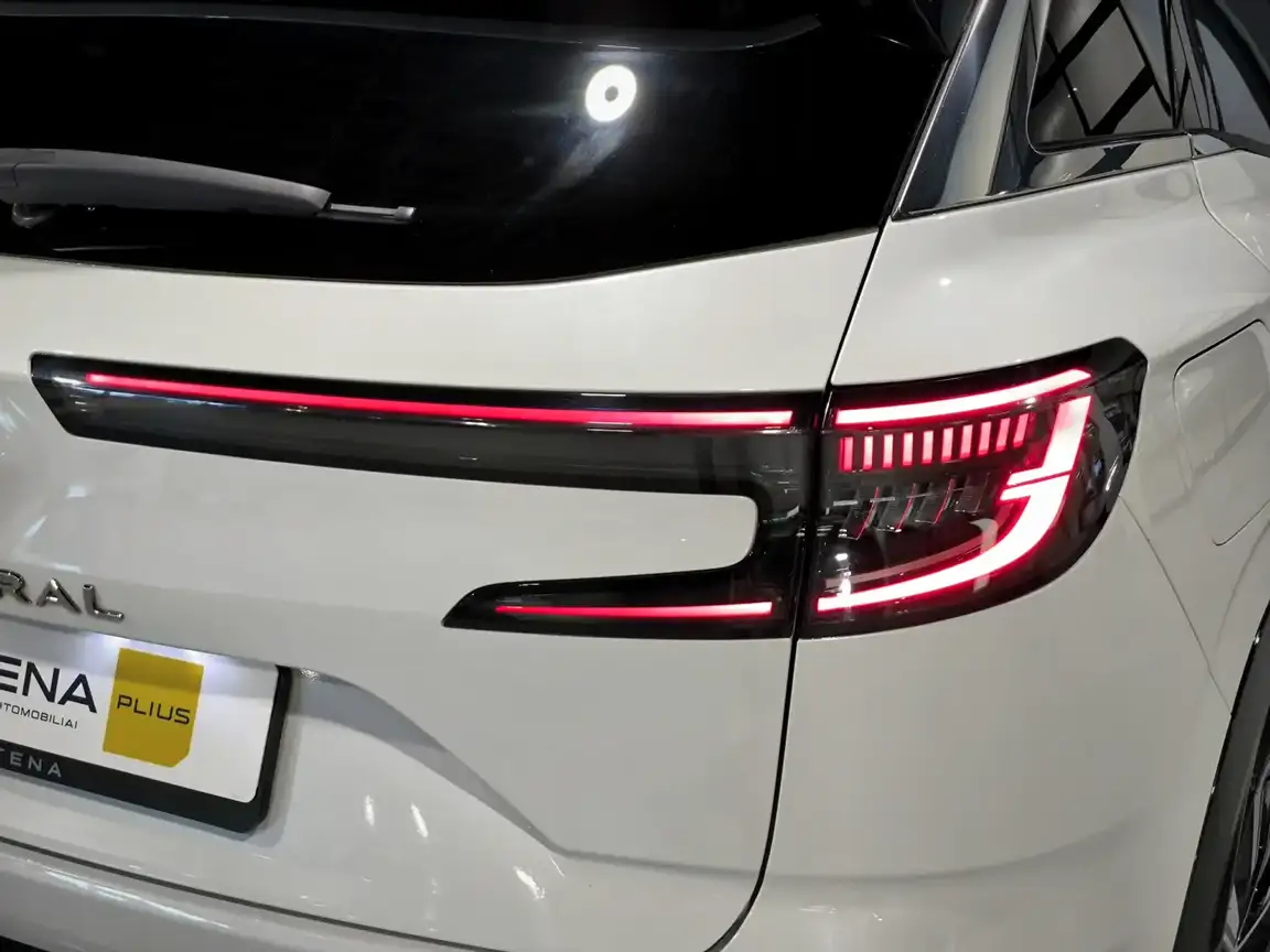 RENAULT AUSTRAL