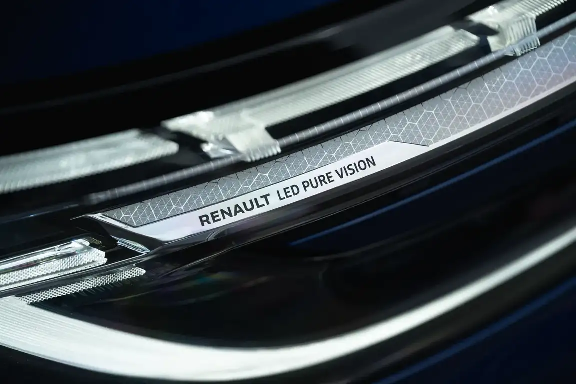 RENAULT AUSTRAL