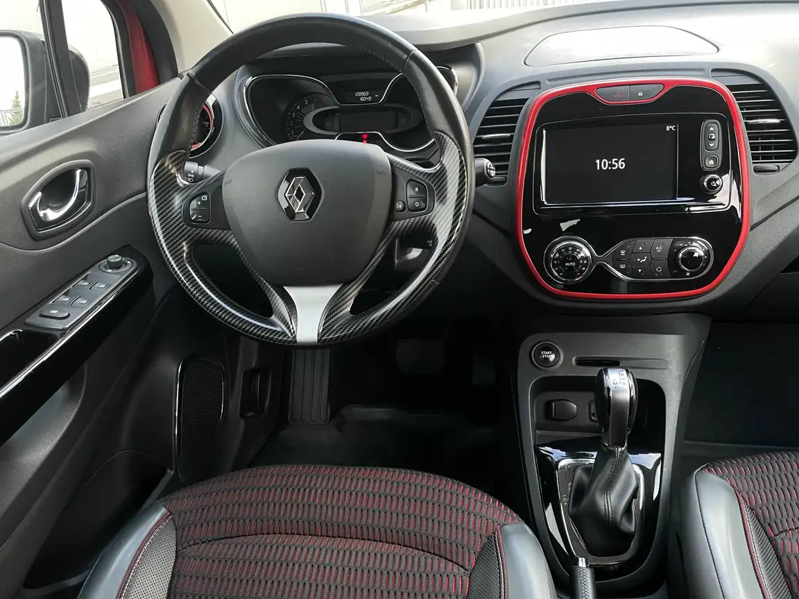 RENAULT CAPTUR