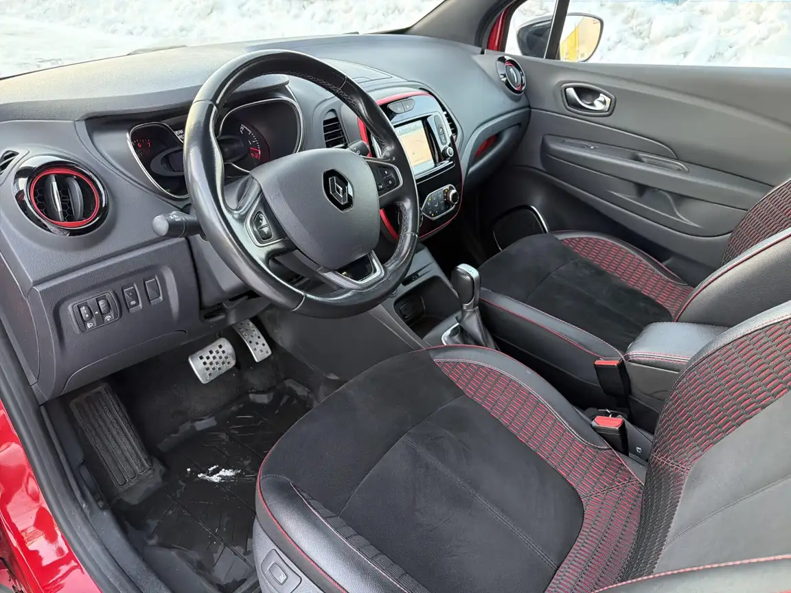 RENAULT CAPTUR