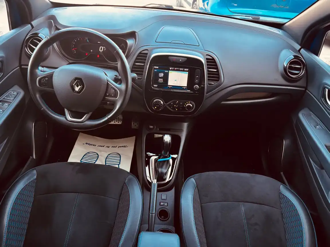 RENAULT CAPTUR