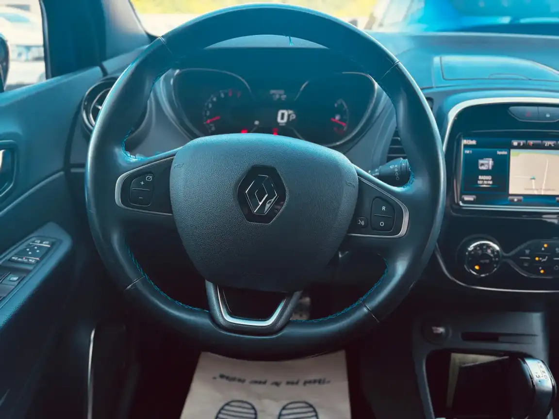 RENAULT CAPTUR