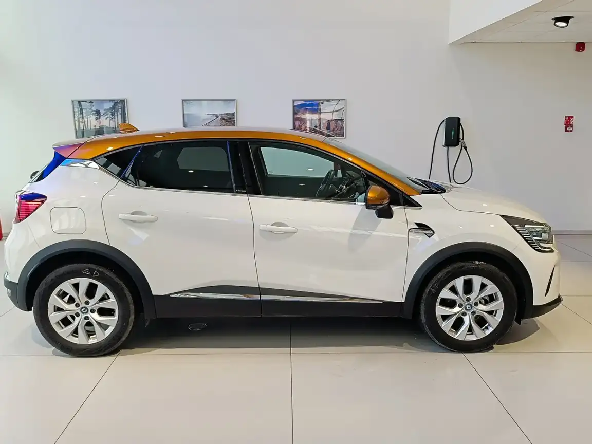 RENAULT CAPTUR
