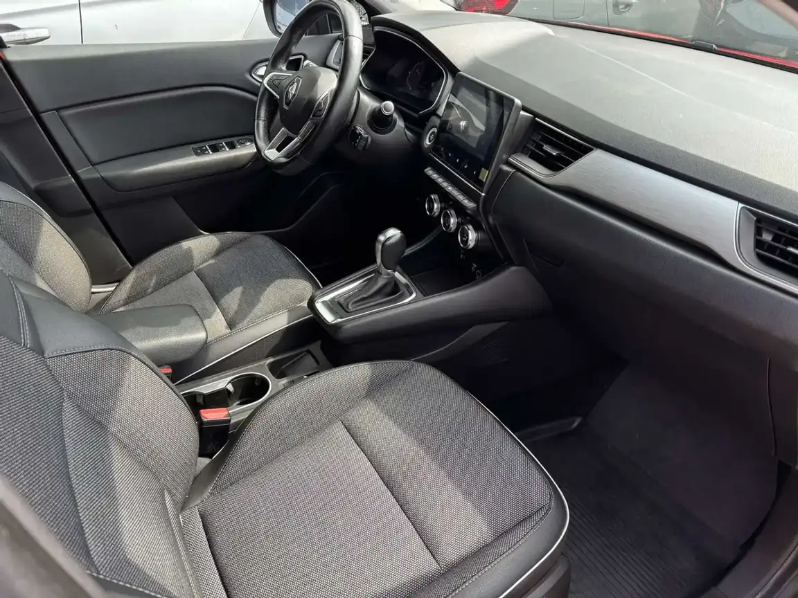 RENAULT CAPTUR