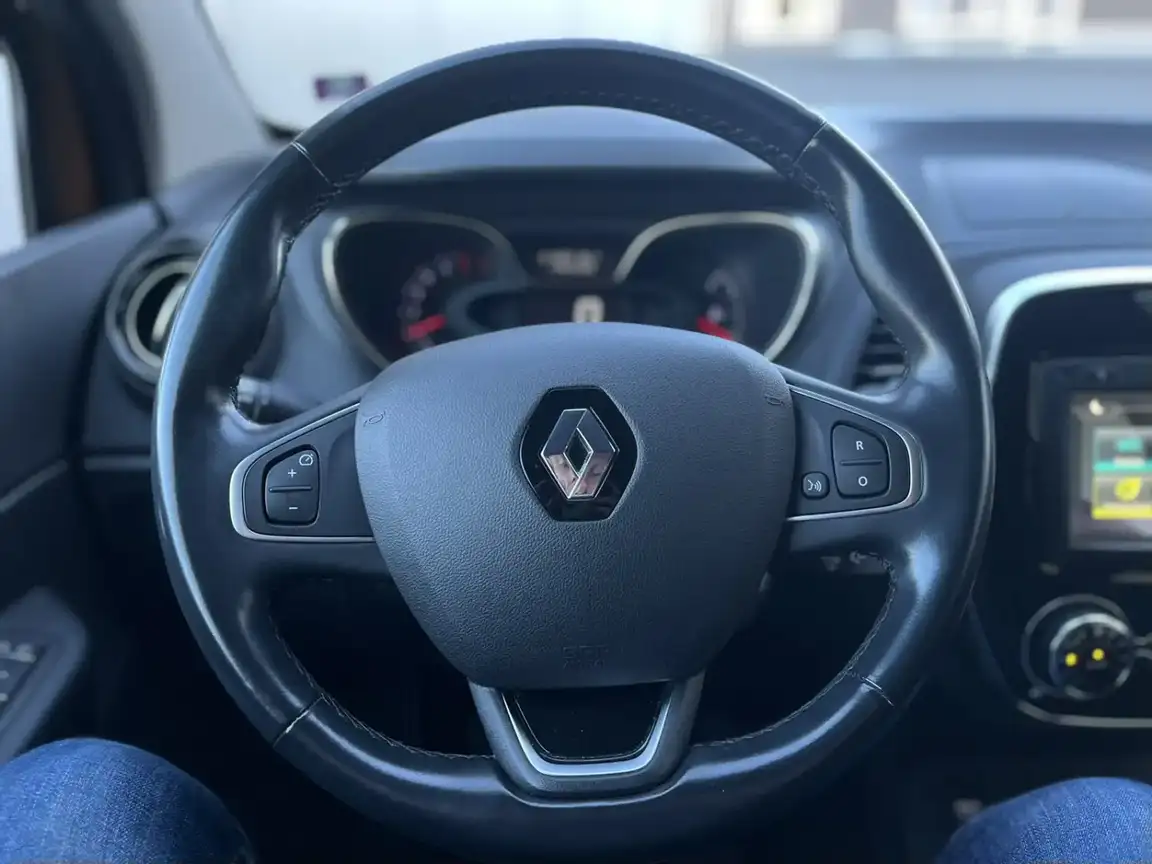 RENAULT CAPTUR