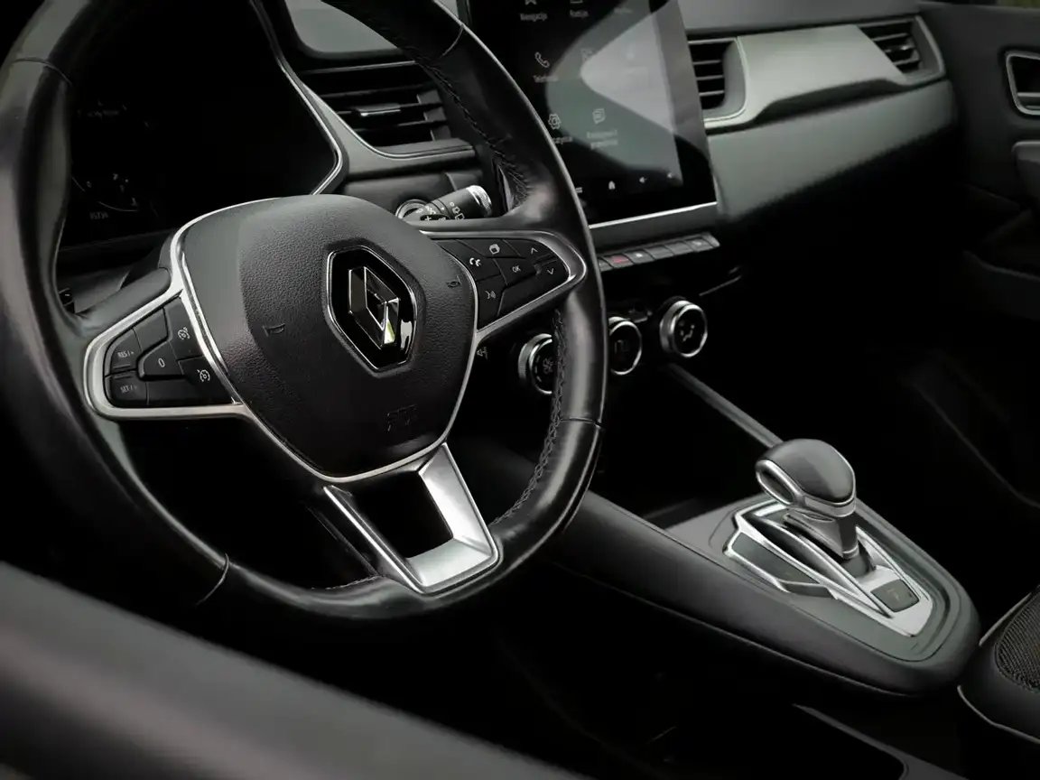 RENAULT CAPTUR