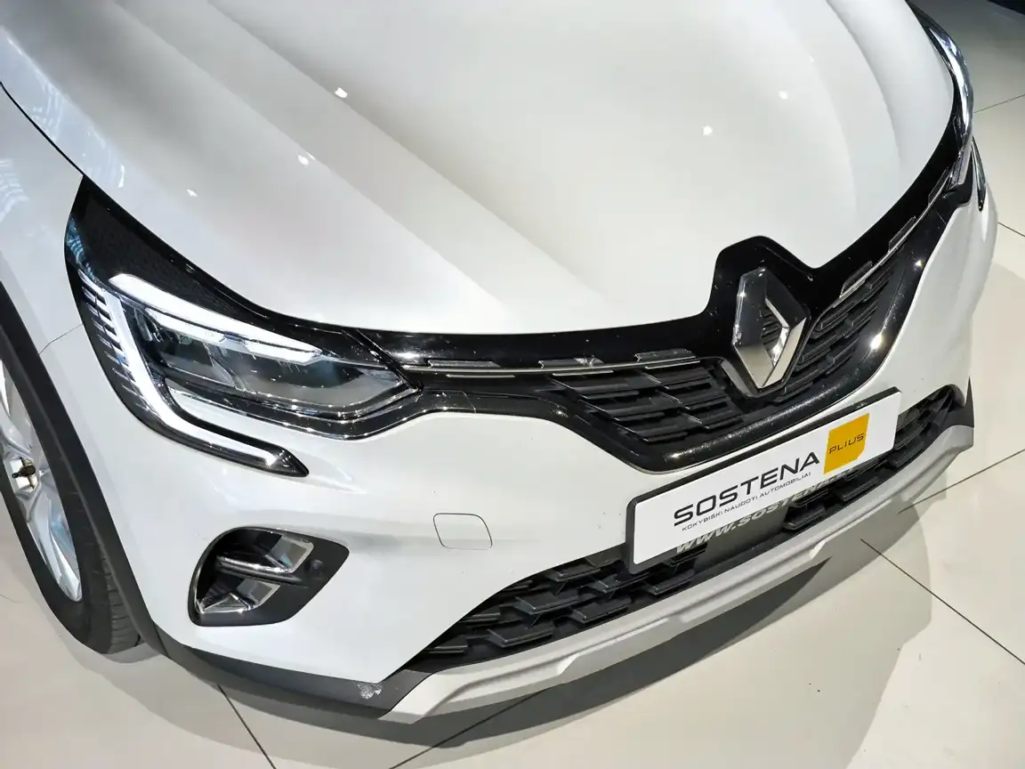 RENAULT CAPTUR