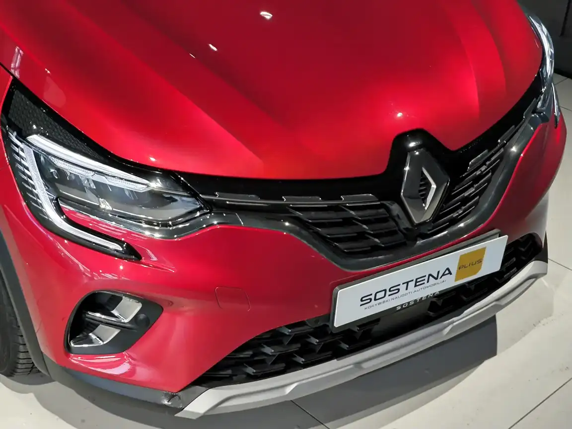RENAULT CAPTUR