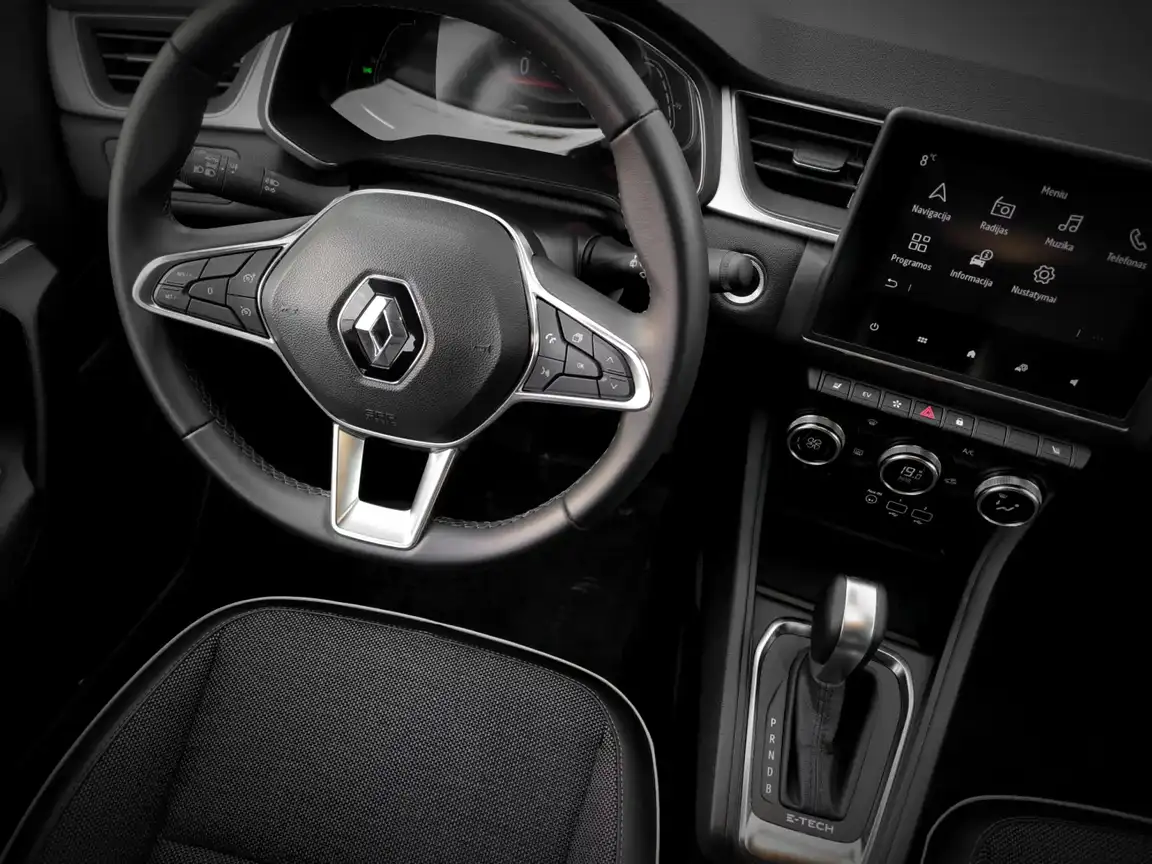 RENAULT CAPTUR