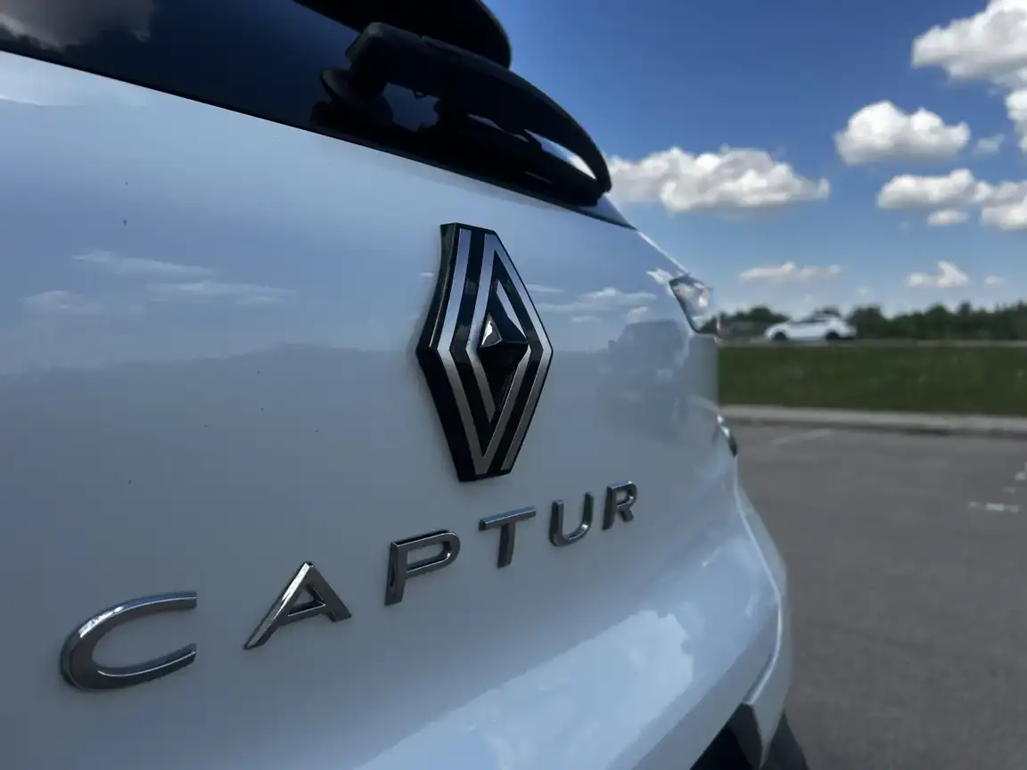 RENAULT CAPTUR