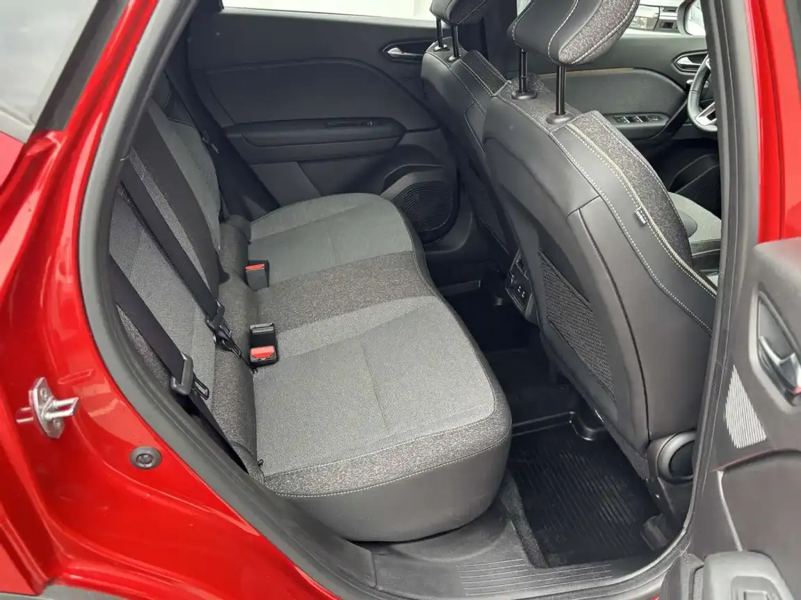 RENAULT CAPTUR