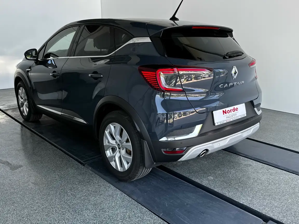 RENAULT CAPTUR