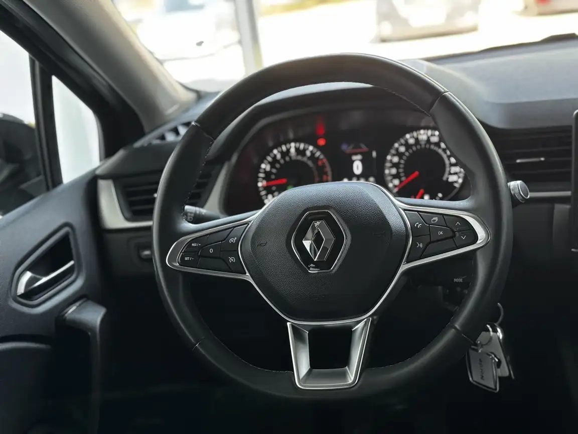 RENAULT CAPTUR