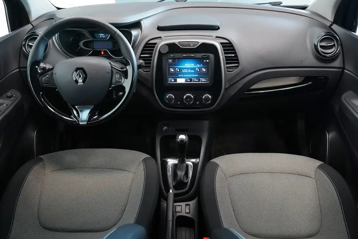 RENAULT CAPTUR