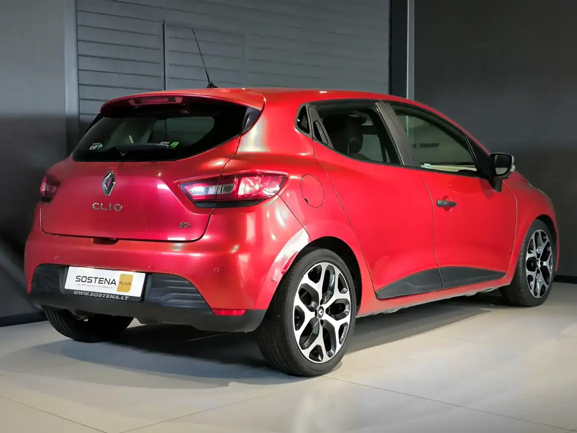 RENAULT CLIO