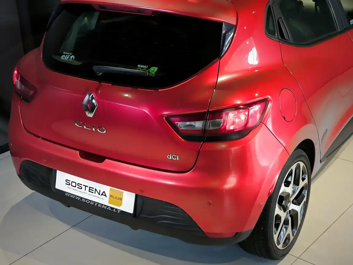 RENAULT CLIO