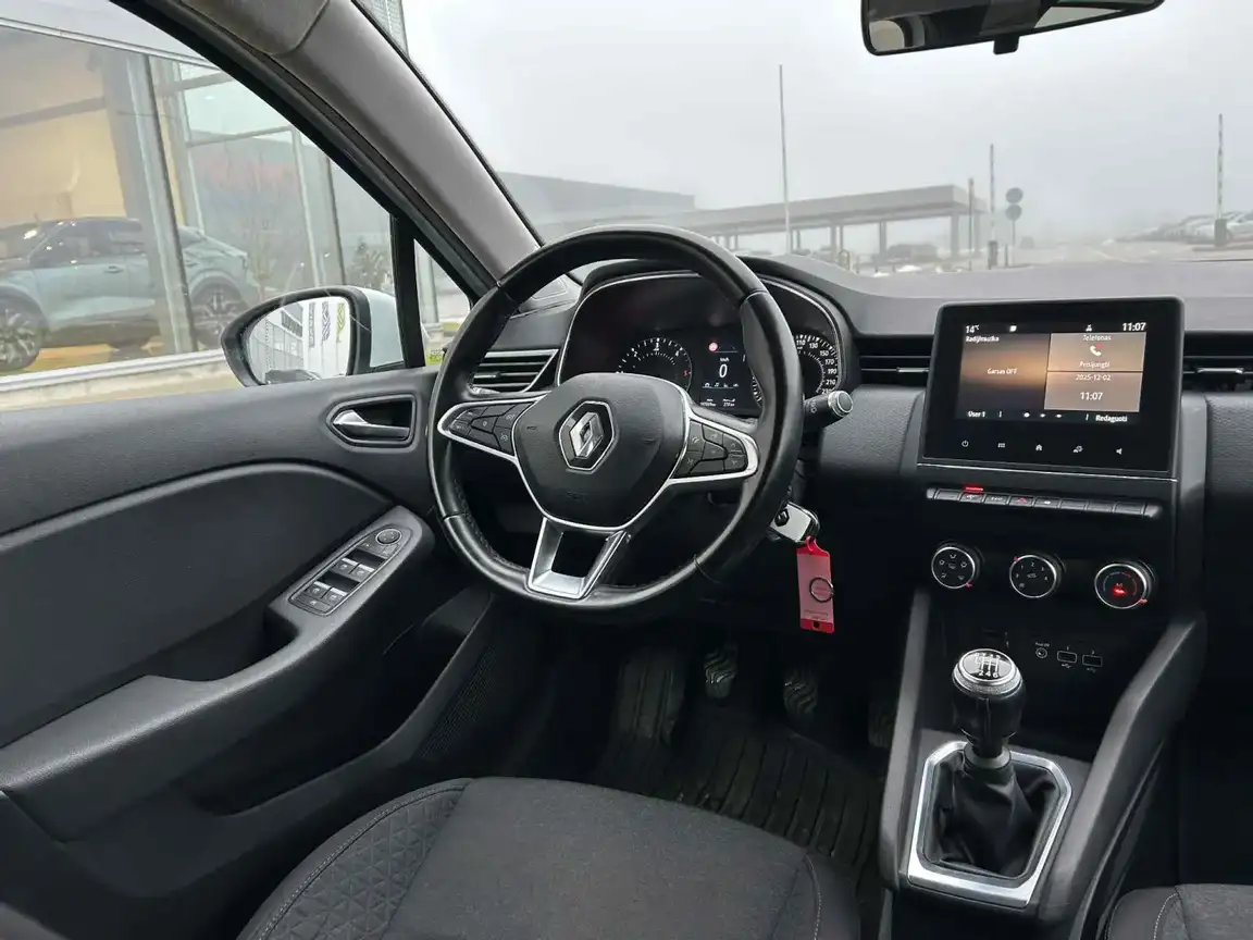 RENAULT CLIO