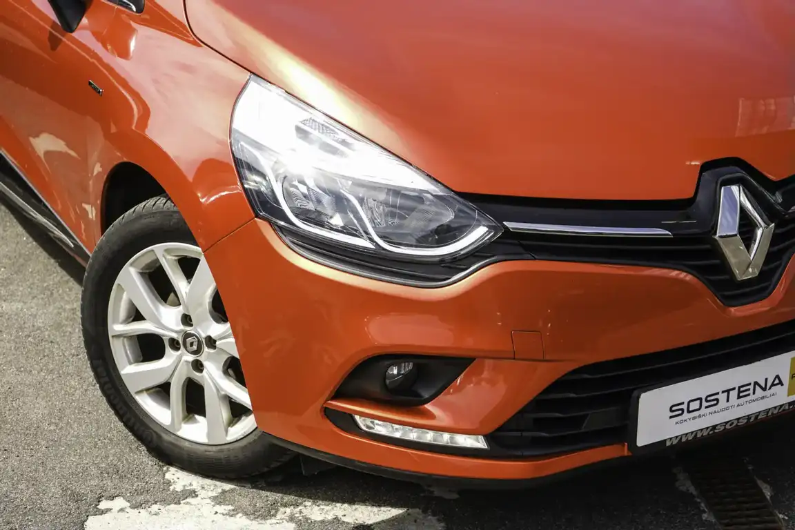 RENAULT CLIO