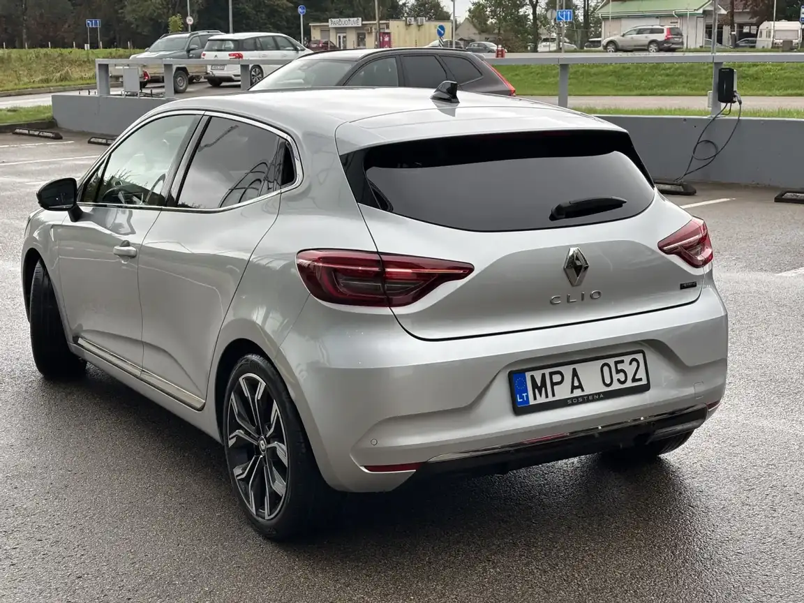RENAULT CLIO
