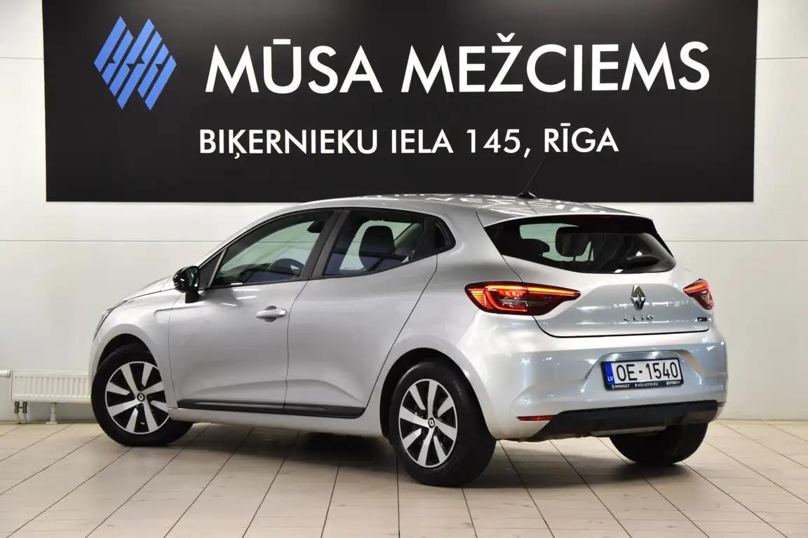 RENAULT CLIO