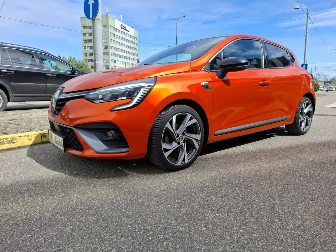 RENAULT CLIO