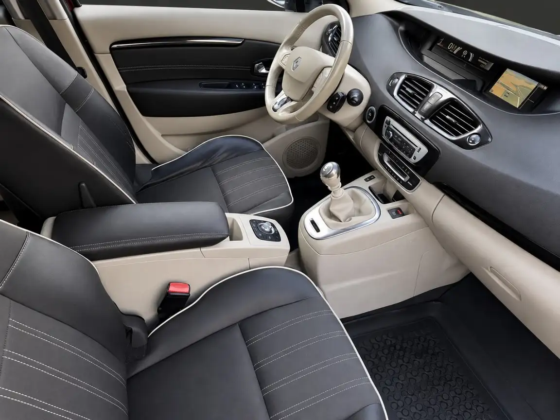 RENAULT SCENIC