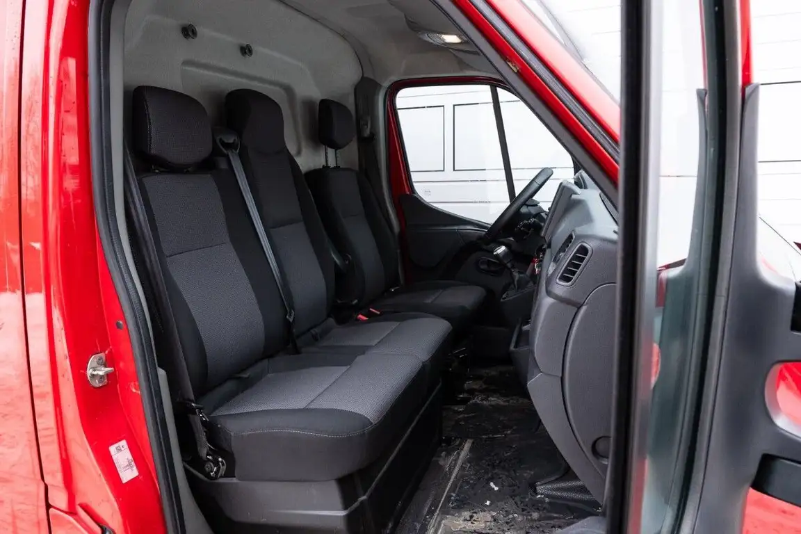 RENAULT MASTER