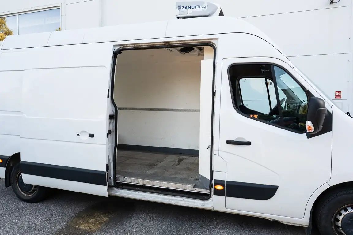 RENAULT MASTER