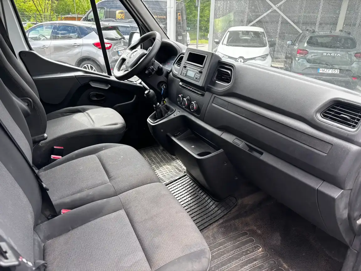 RENAULT MASTER