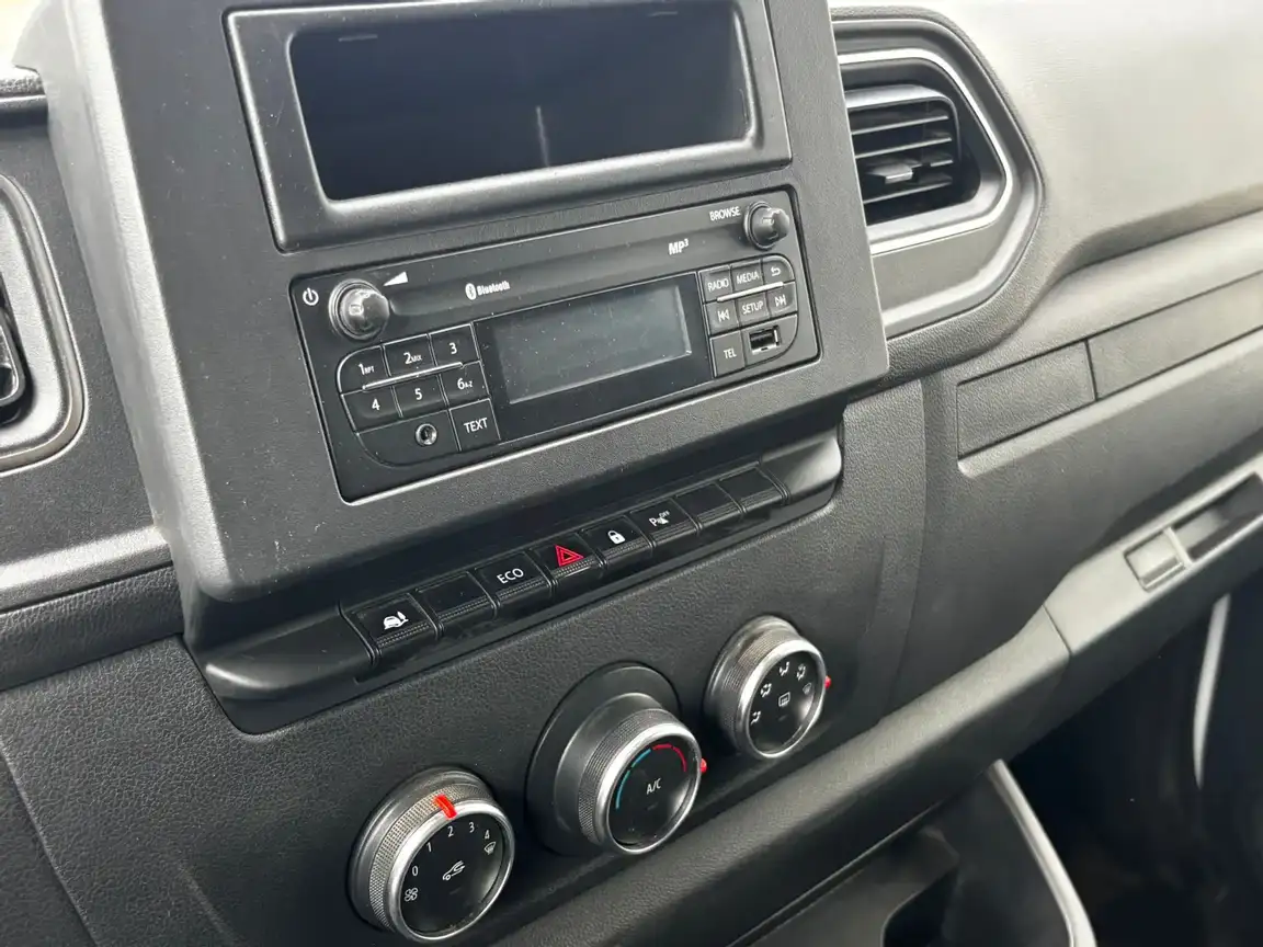 RENAULT MASTER