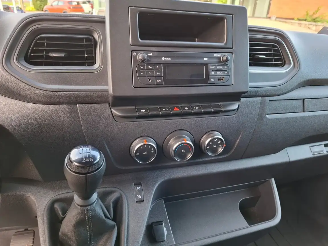 RENAULT MASTER
