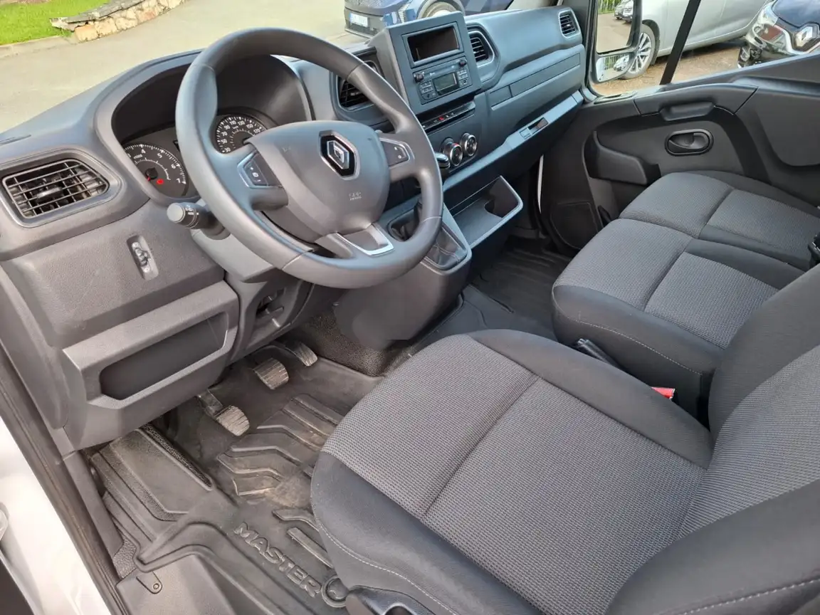 RENAULT MASTER