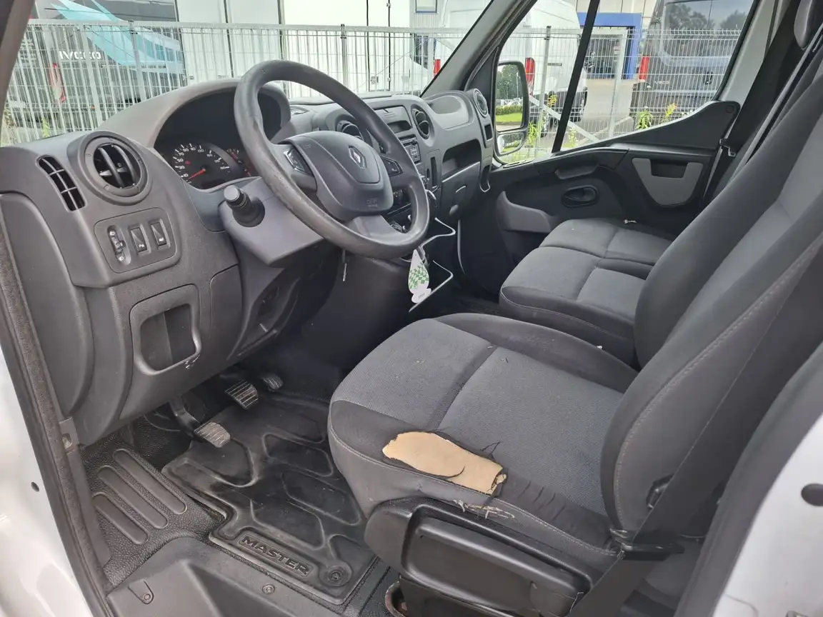 RENAULT MASTER