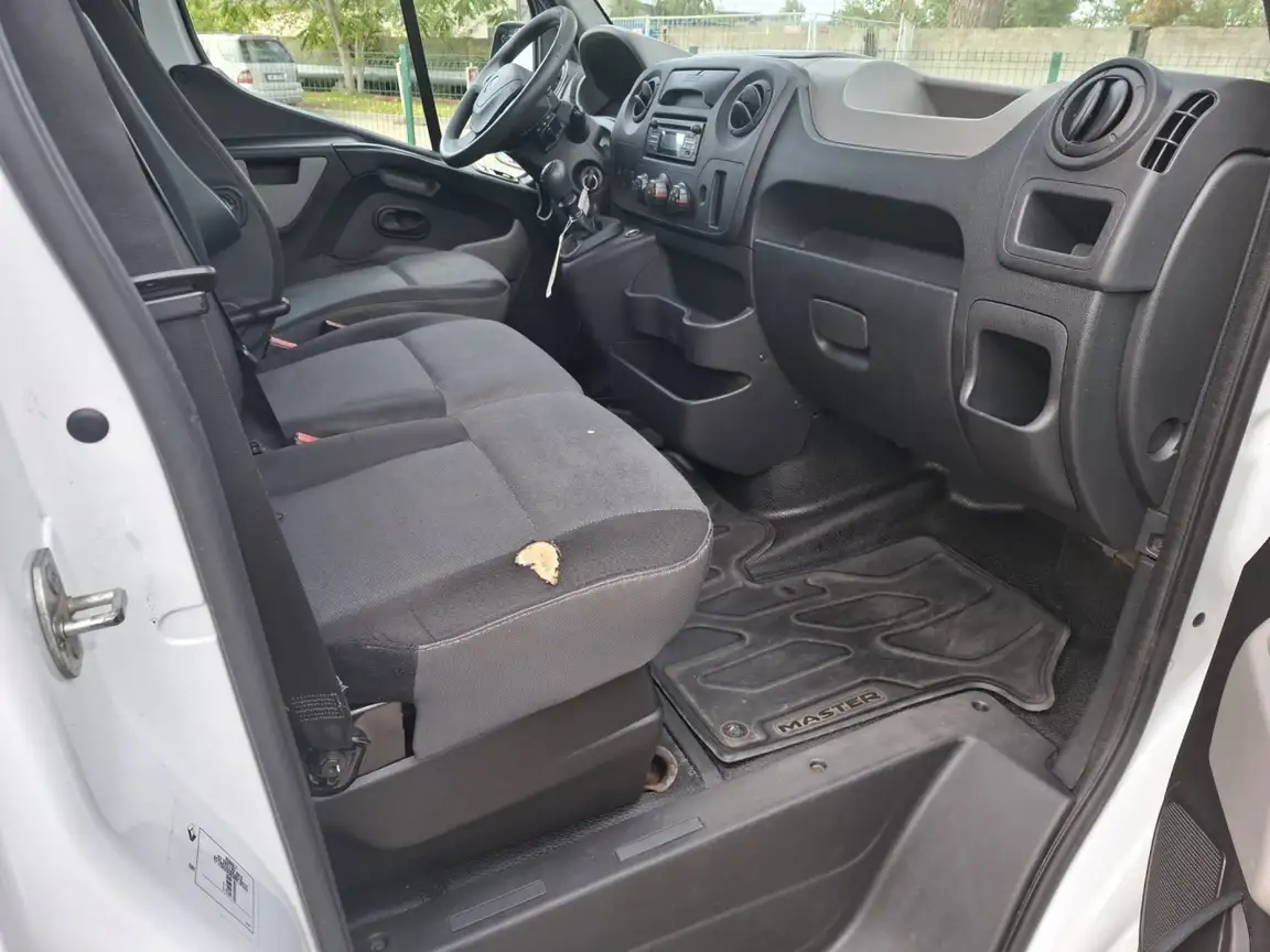 RENAULT MASTER