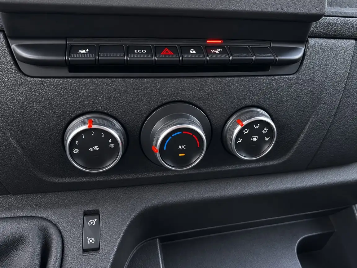 RENAULT MASTER