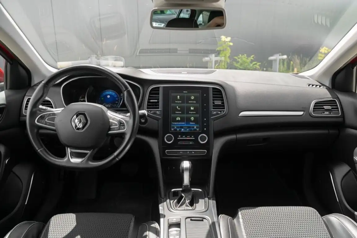 RENAULT MEGANE