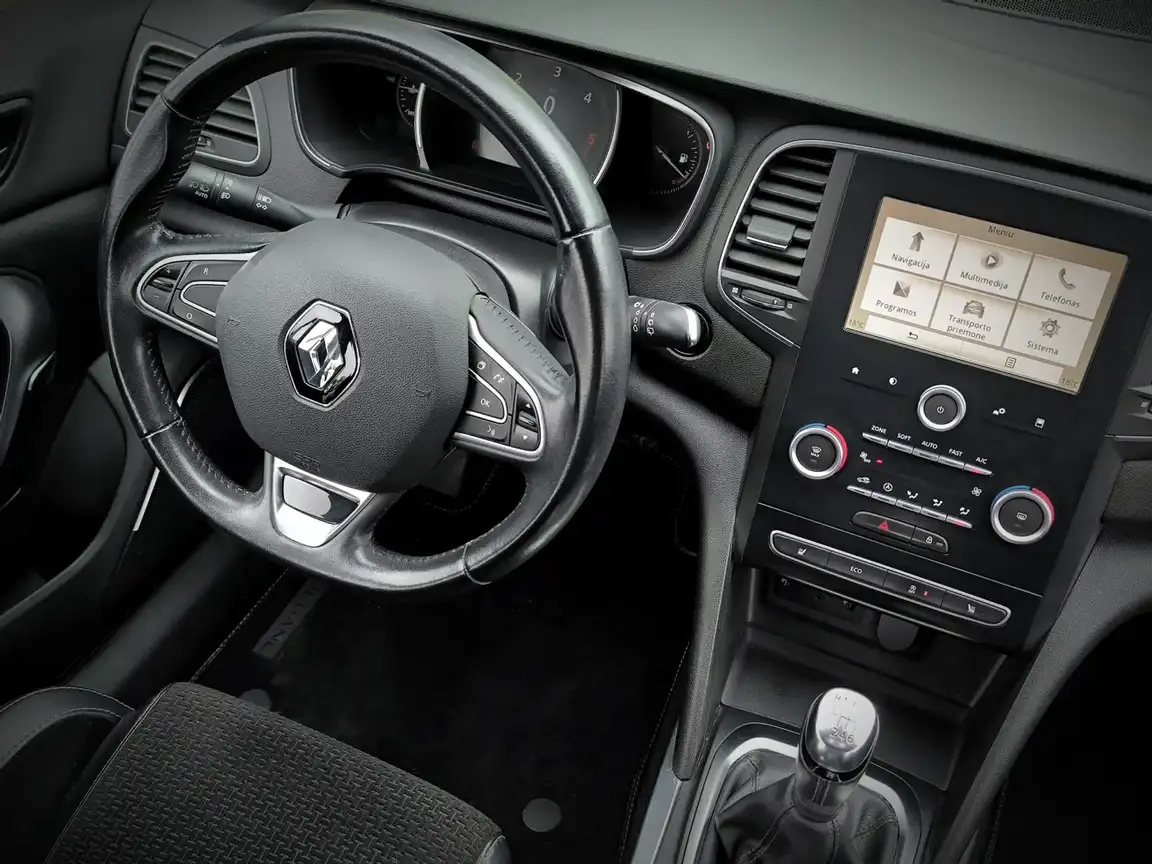 RENAULT MEGANE