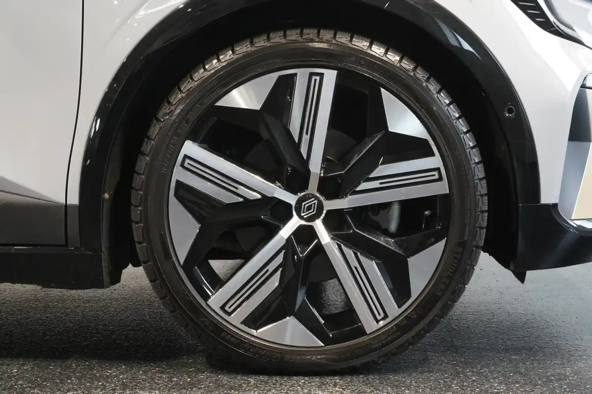 RENAULT MEGANE E-TECH ELECTRIC