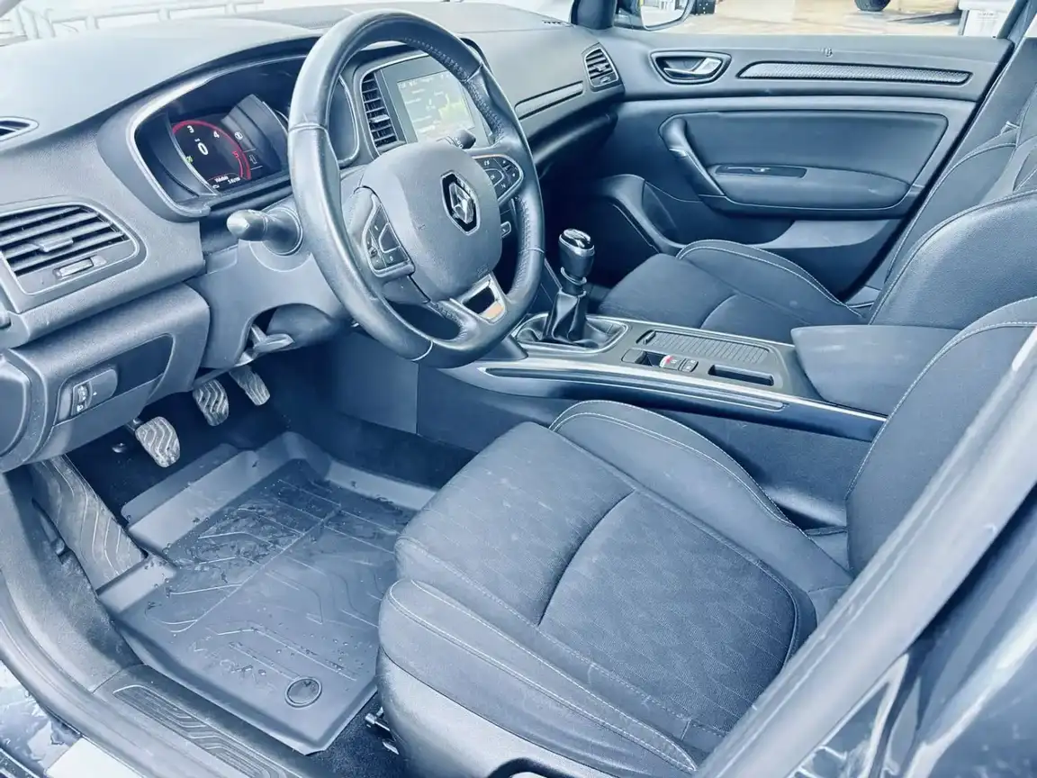 RENAULT MEGANE