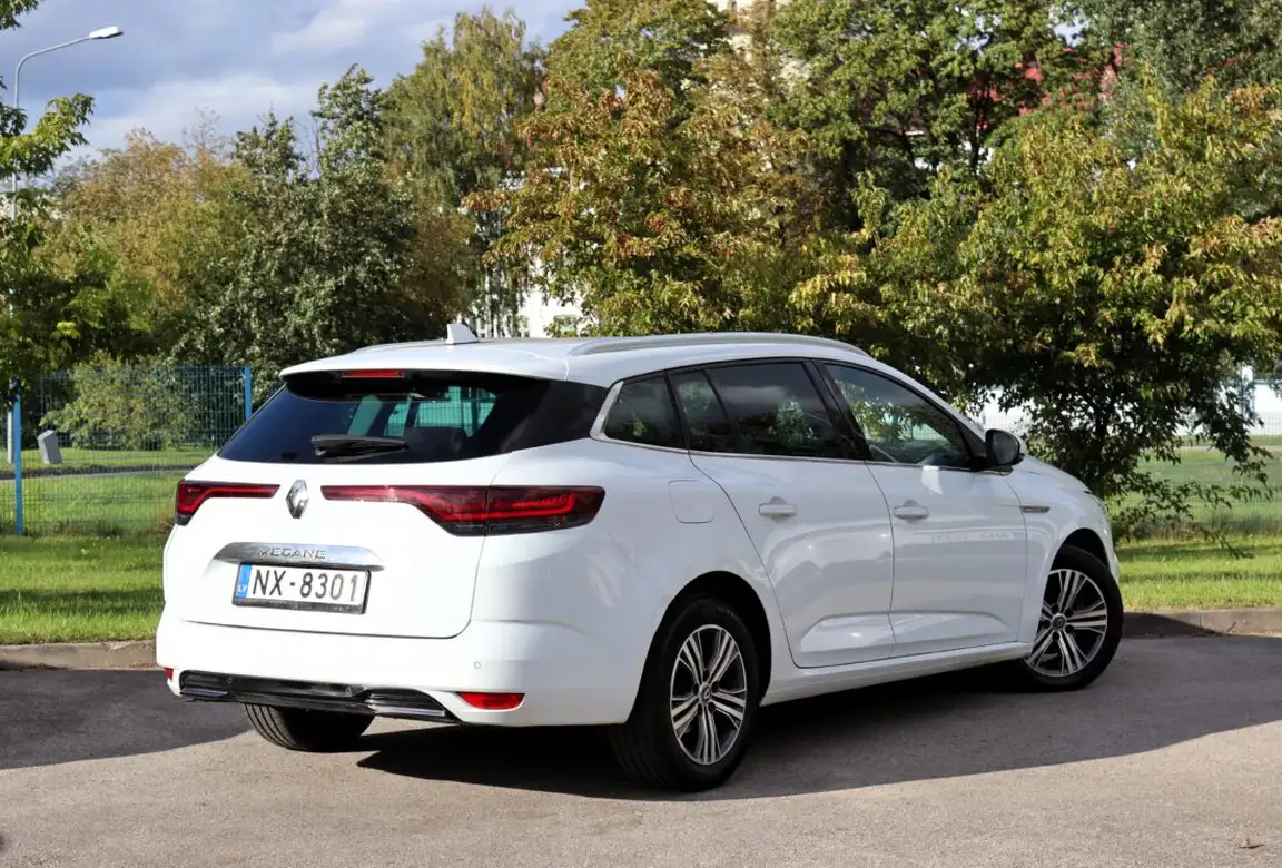 RENAULT MEGANE