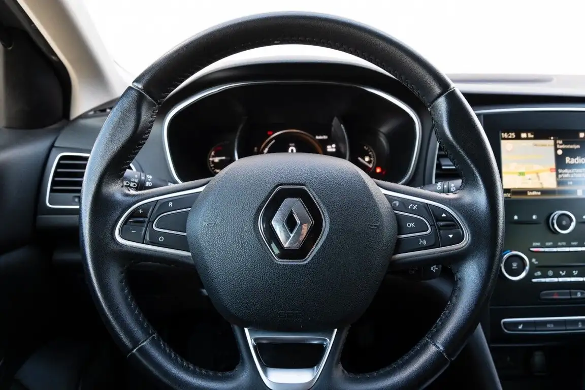 RENAULT MEGANE