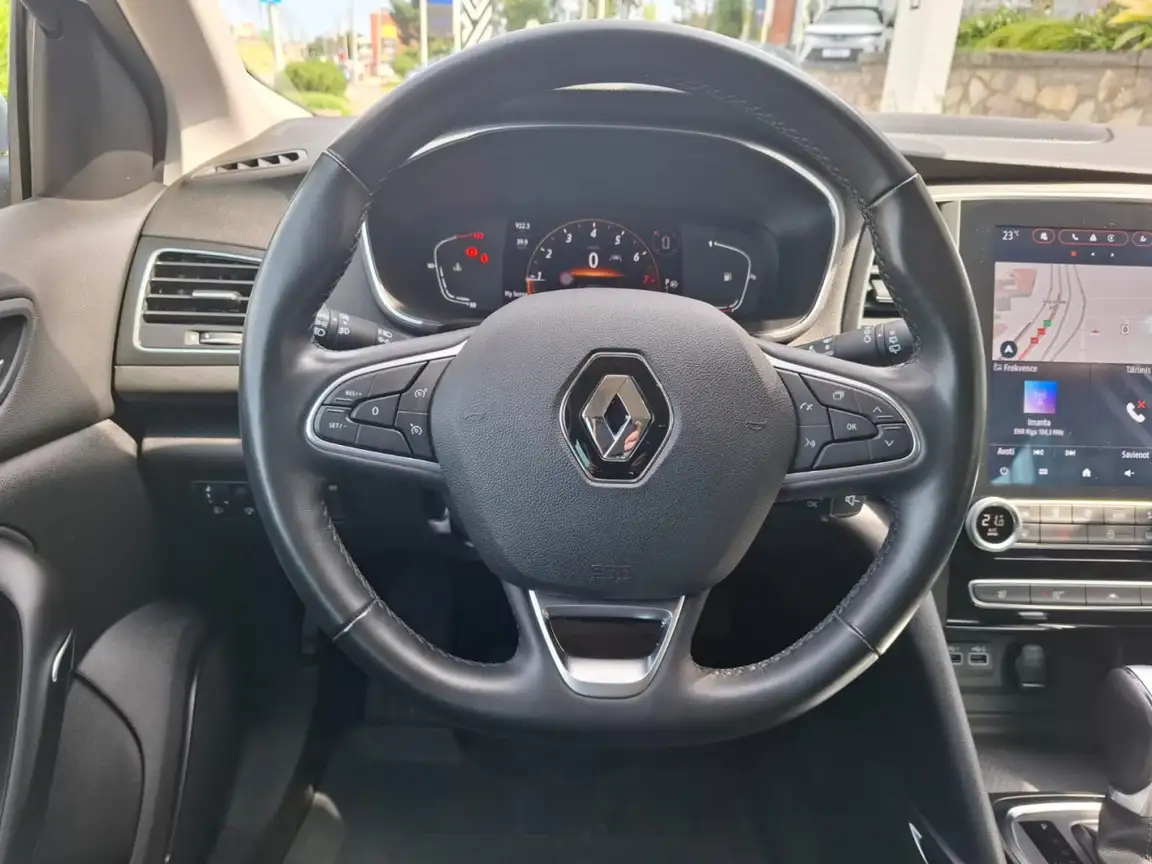 RENAULT MEGANE