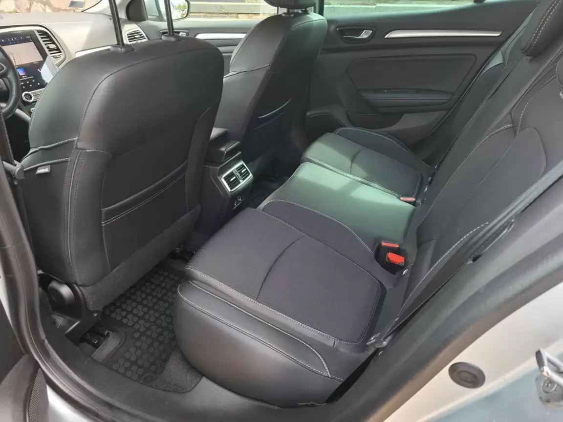 RENAULT MEGANE