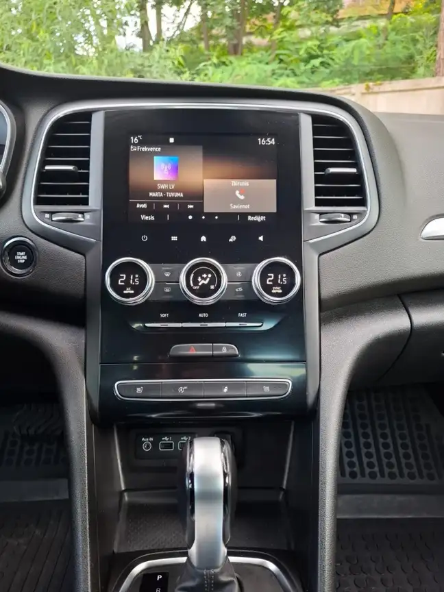 RENAULT MEGANE