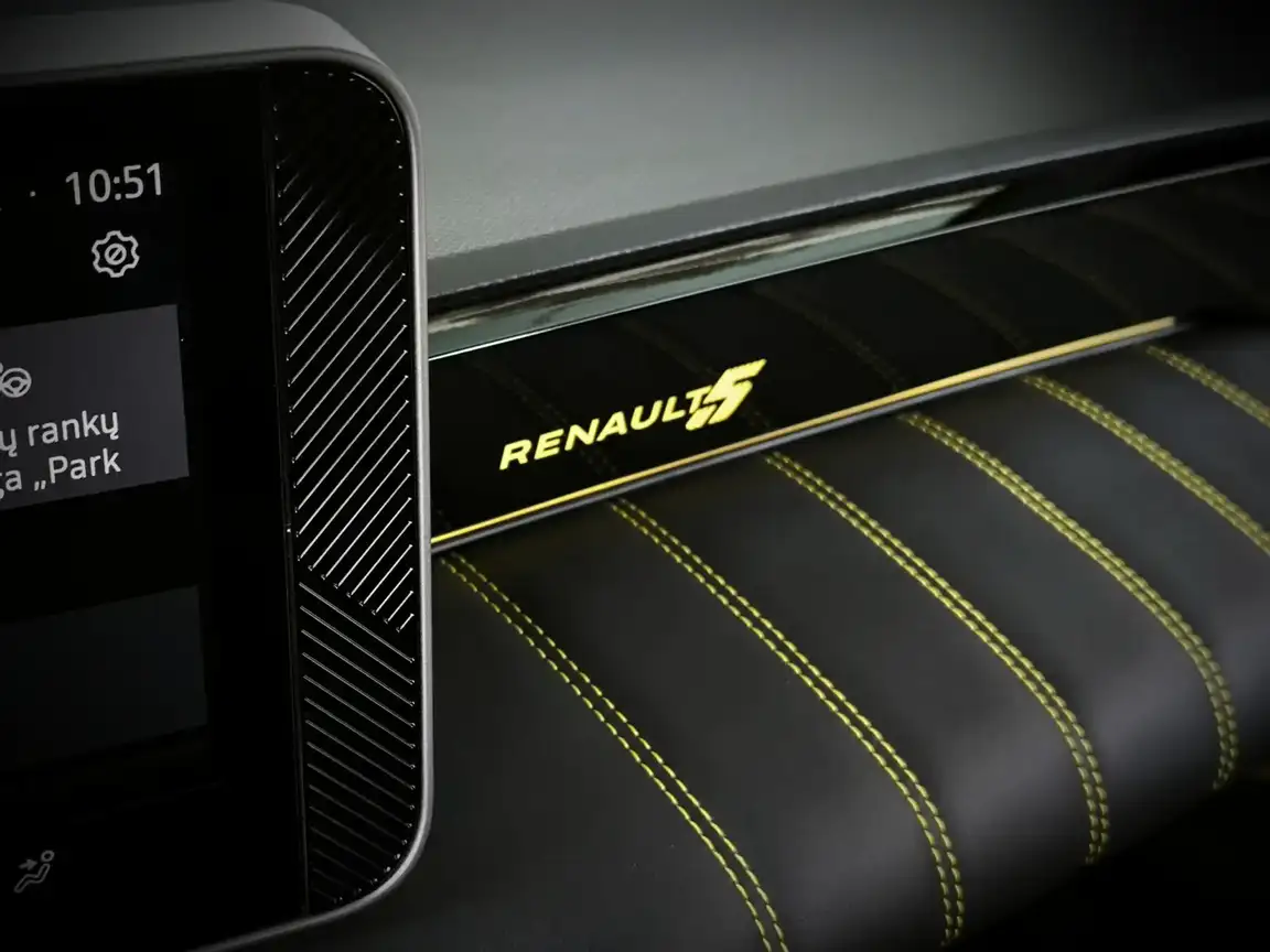 RENAULT NONE