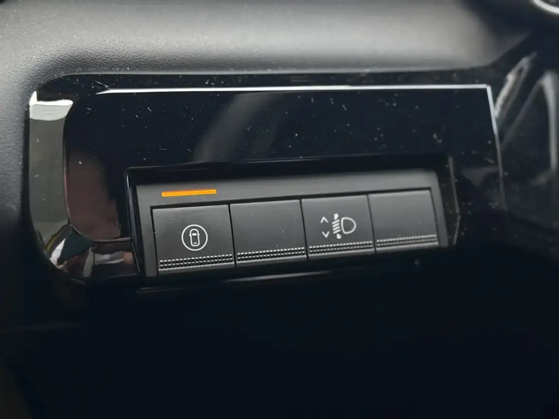 RENAULT NONE