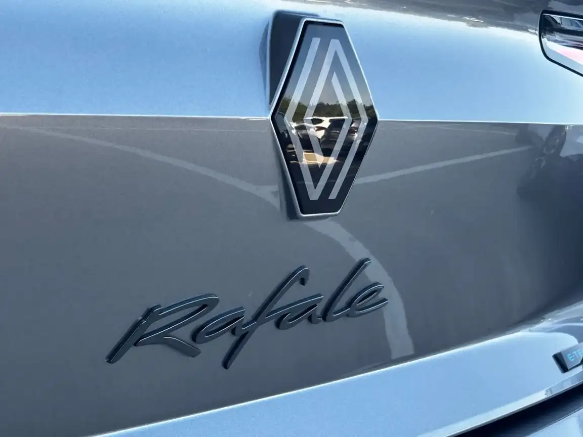 RENAULT RAFALE